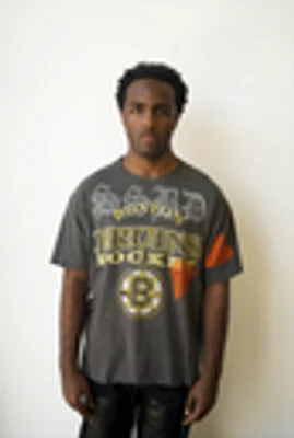 SSBD 1 of Vintage Distressed Bruins Tee