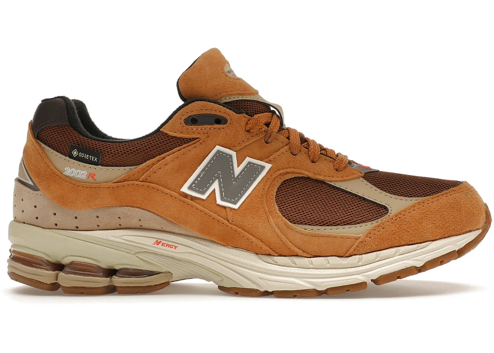 New Balance 2002R Gore-Tex Tobacco