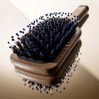 The Pocket Brush Radiance & Softness