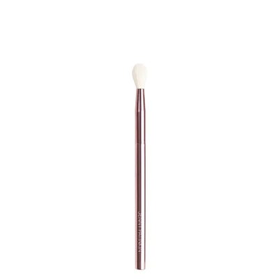 Sustainable Luxury Crease Brush