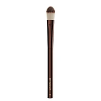 No 8 Large Concealer Brush