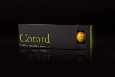 Box of 4 fine chocolates