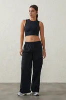 Active Woven Snap Pant