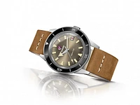 Captain Cook Brown Dial 42MM Automatic R32500315