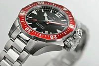 Khaki Navy Frogman Black Dial 42 MM Automatic H77725135