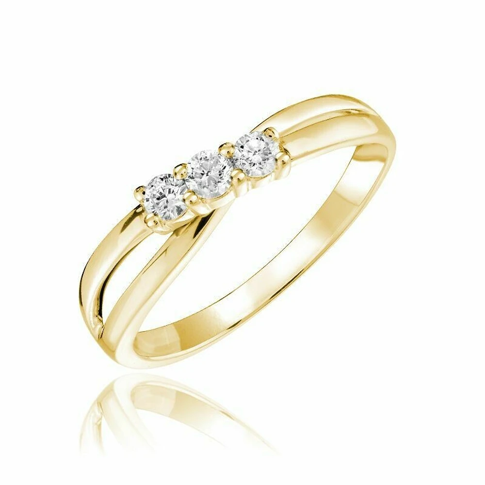 Three Stone Solitaire Fashion Ring Gold