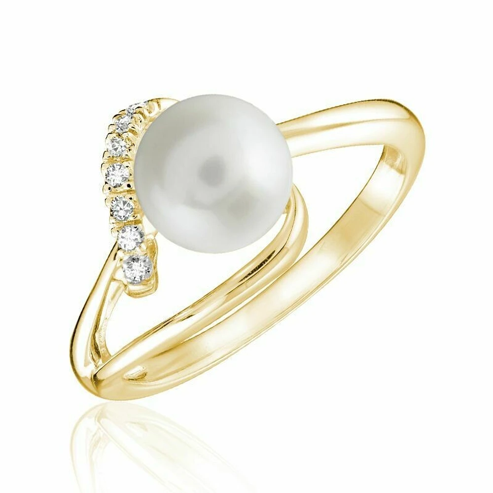 Cultured Freshwater Pearl & Diamond Ring Gold