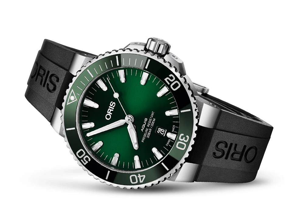 Oris Aquis Date Green Dial 44MM Automatic