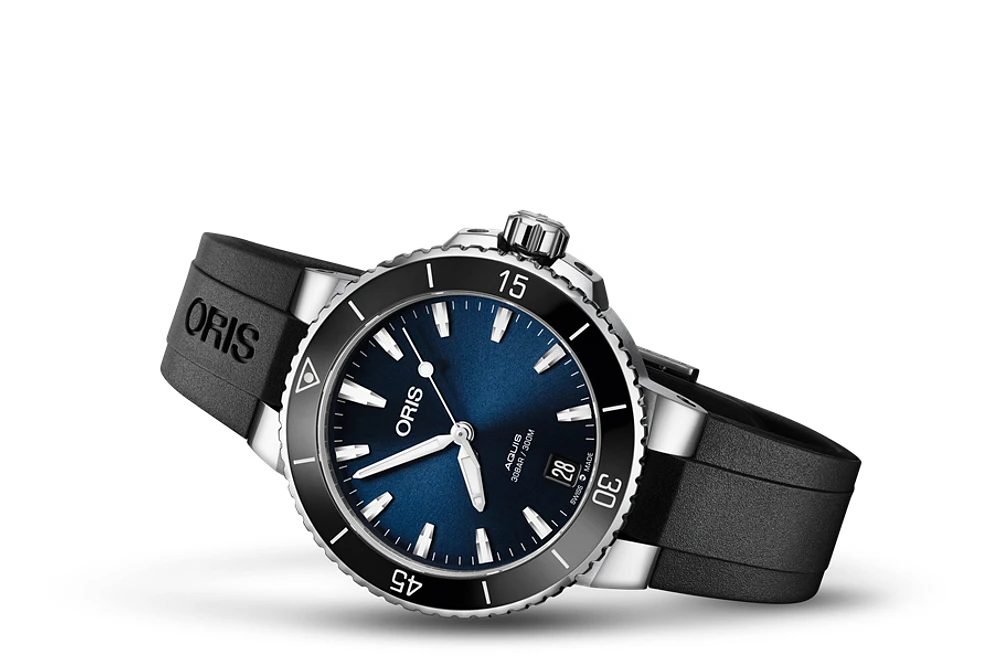 Oris Aquis Date Dial 37MM Automatic