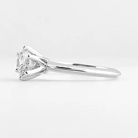 Round Cut Solitaire Engagement Ring