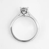 Round Cut Solitaire Engagement Ring