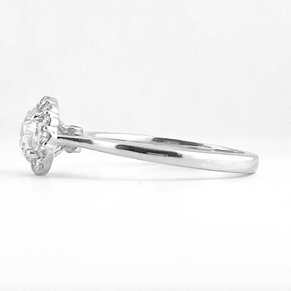 Round Cut Engagement Ring With Halo