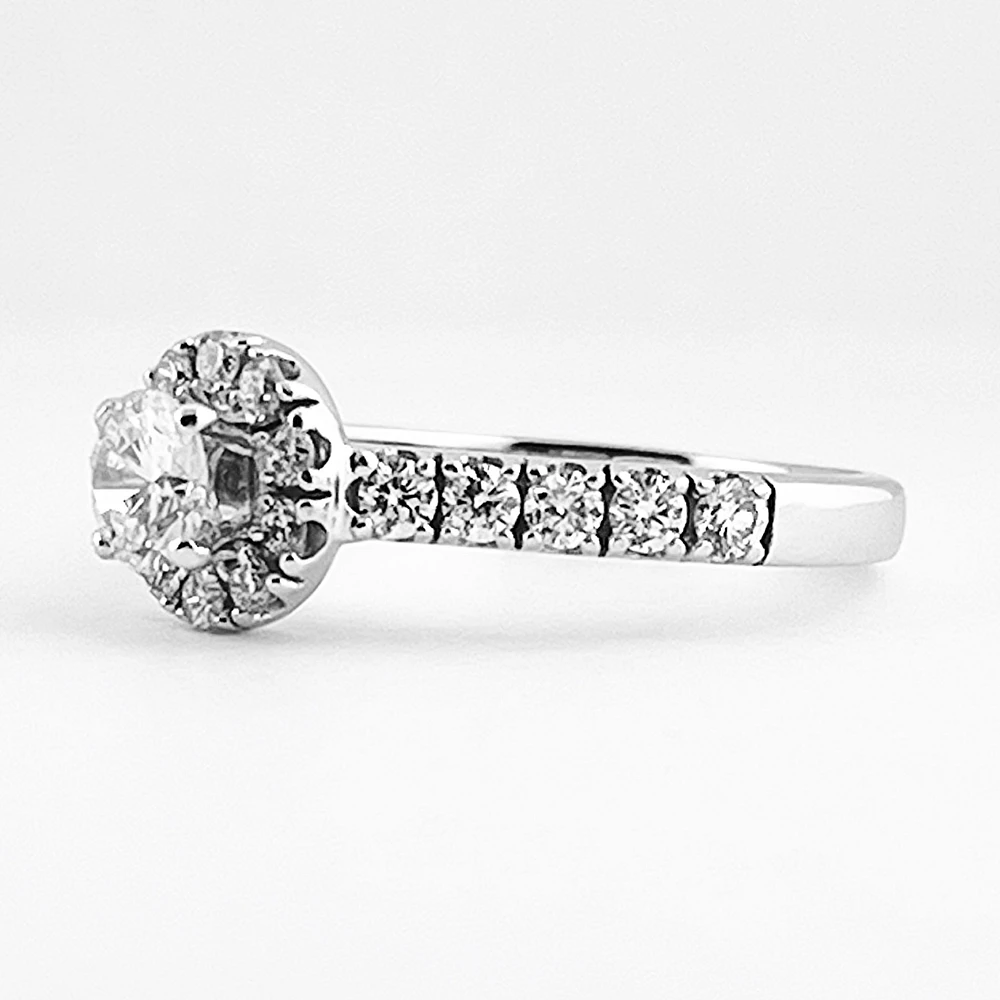 Round Cut Engagement Ring With Halo