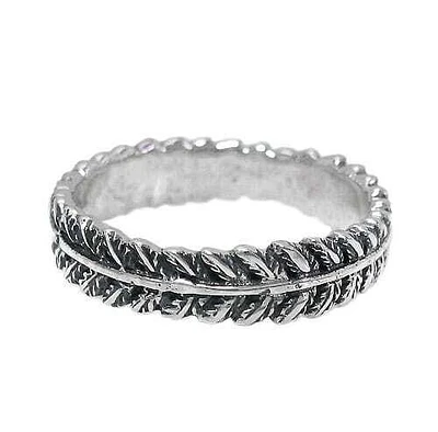 Sterling Silver, Leaf Ring. Approximate Size: 5mm Width