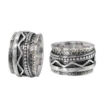 Sterling Silver, Meditation Ring With 3 Different Style Band. Approximate Size: 14mm
