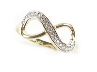 10K Yellow Gold Infinity Loop Ring C/Z