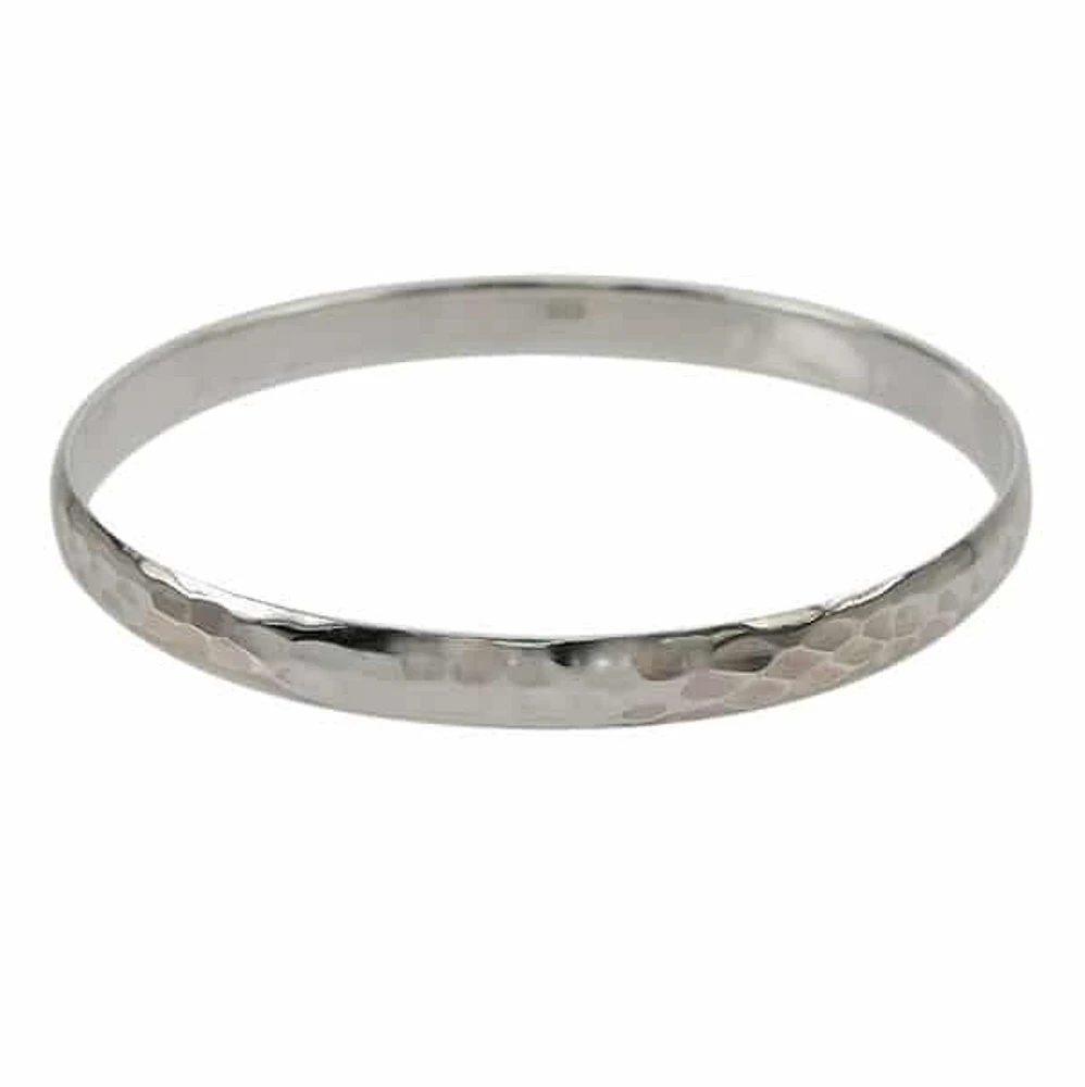 Sterling Silver With Hammered Finish, Smooth Round Shape Bangle. Approximate Size: 70mm Diameter(Inner Dimension) X 6mm Thickness