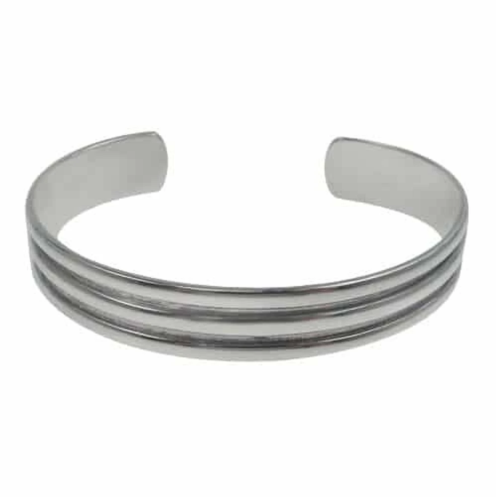 Sterling Silver, Flat, Fancy Style Bangle With Line Design. Approx Size: 12mm Width