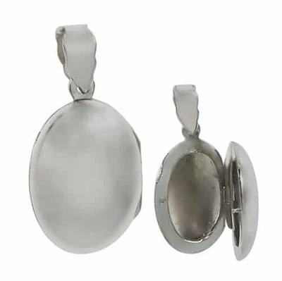 Sterling Silver, Oval Locket.  (Locket09) (Locket10) (Locket11) (Locket12)