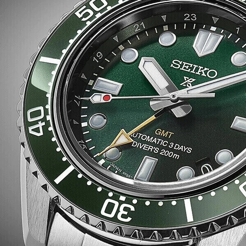 Seiko Prospex Green Dial 42MM 1968 Re-Craft GMT 'Marine Green' Automatic SPB381J1