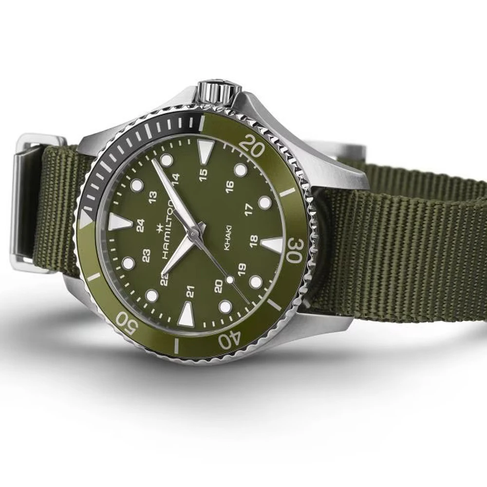 Khaki Navy Scuba Green Dial 37MM Automatic H82241961