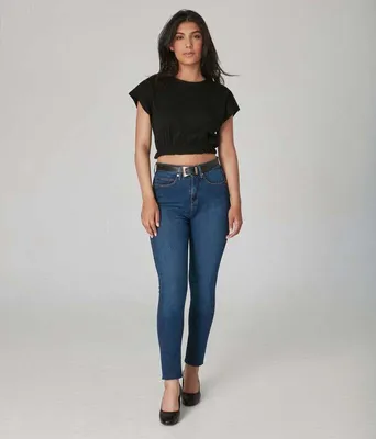 Alexa-CSN High-Rise Skinny Jeans
Sustainable Denim