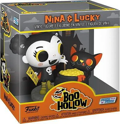 Boo Hollow : M1695 Nina & Lucky