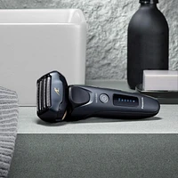Panasonic ESLV67 Premium 5-blade Wet & Dry Electric Shaver, ARC5  Black