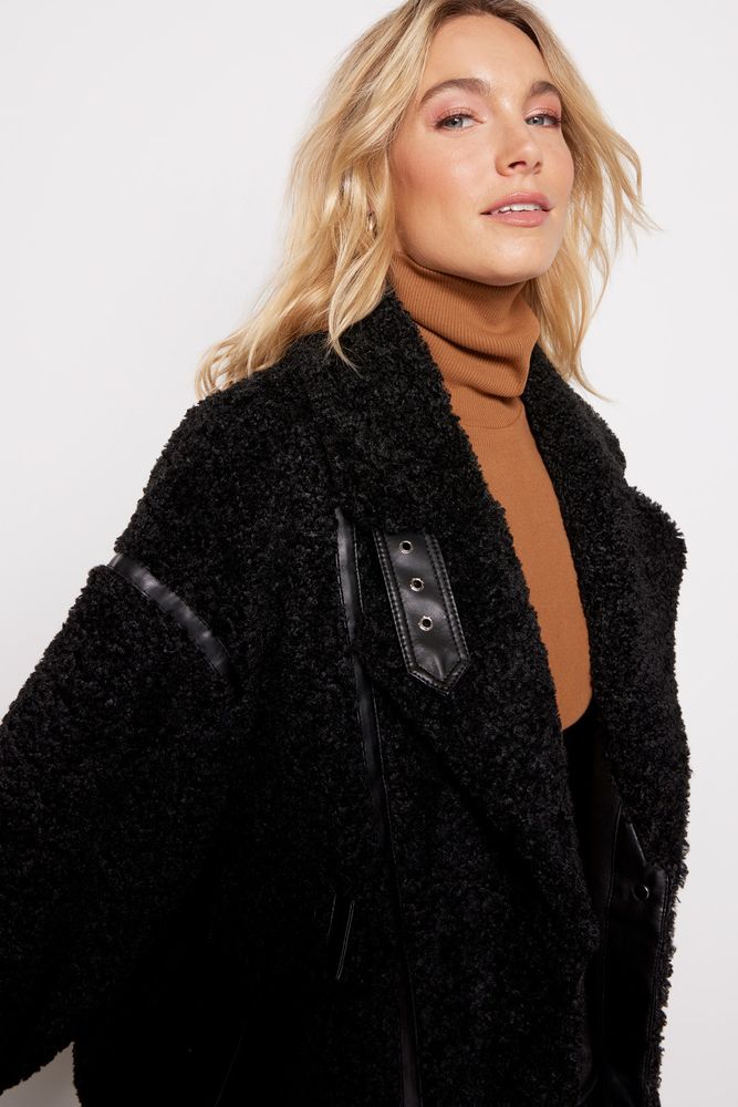 BADU  Oversized Faux Shearling Jacket – LAMARQUE