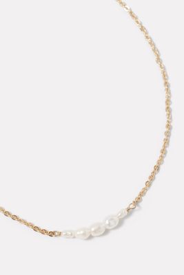 Lindi Delicate Pearl Necklace