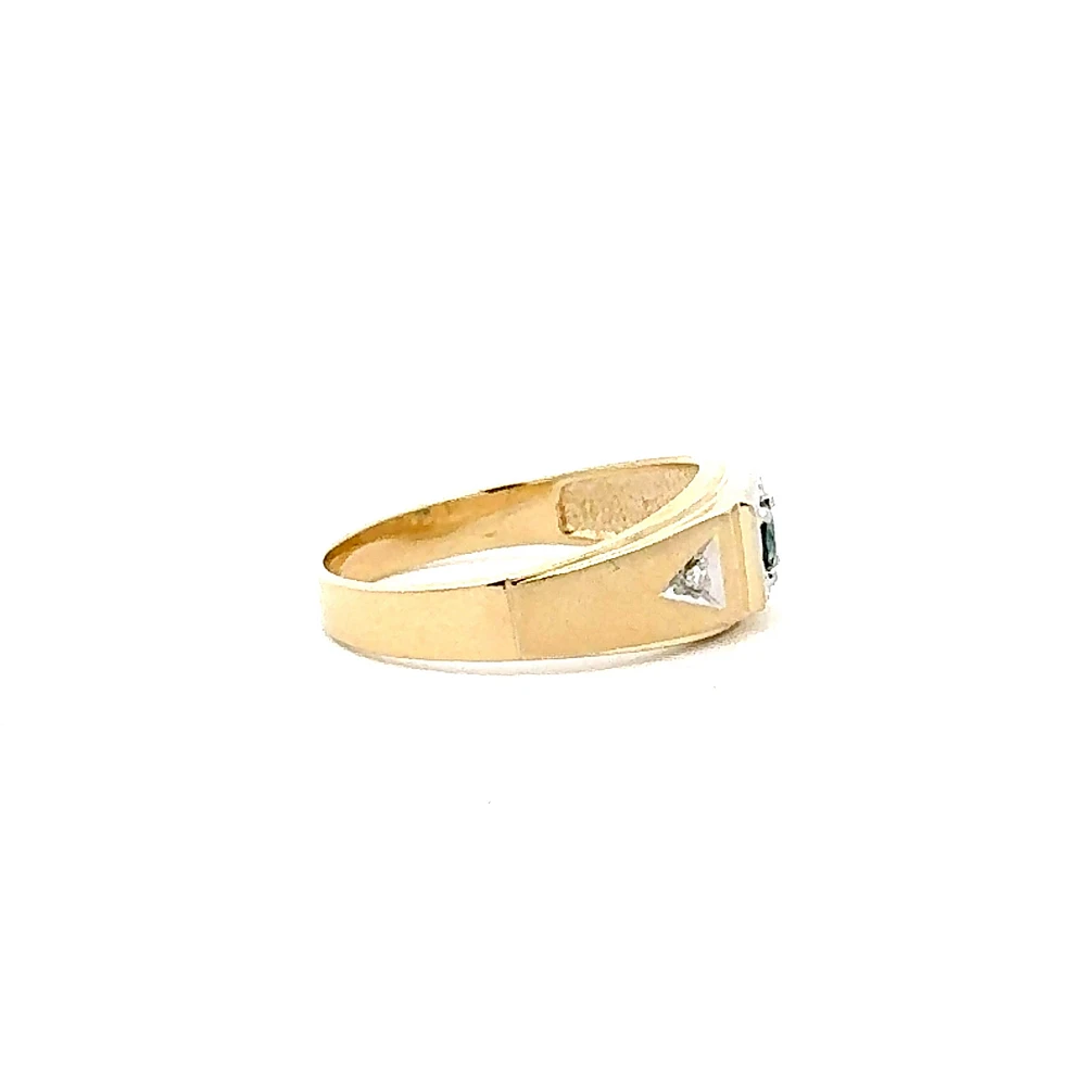 10K Yellow Gold 4mm Genuine Sapphire and 0.016cttw Diamond Ring - Size 10
