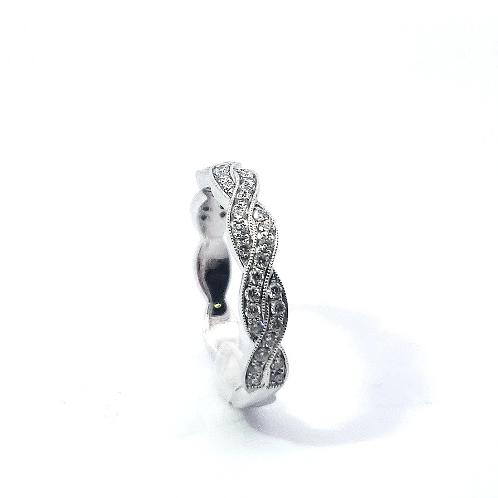 14K White Gold Wavy Diamond Band
