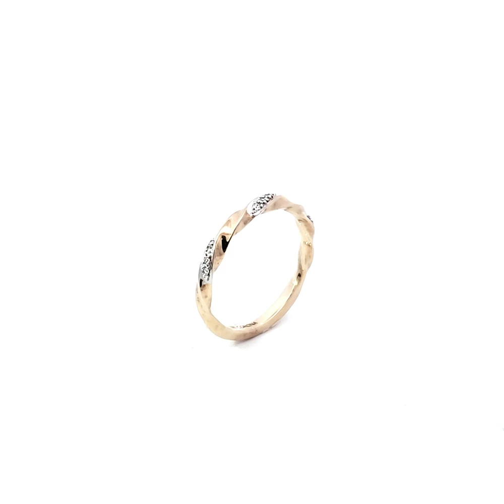 10K Yellow Gold 0.05 cttw Diamond Band