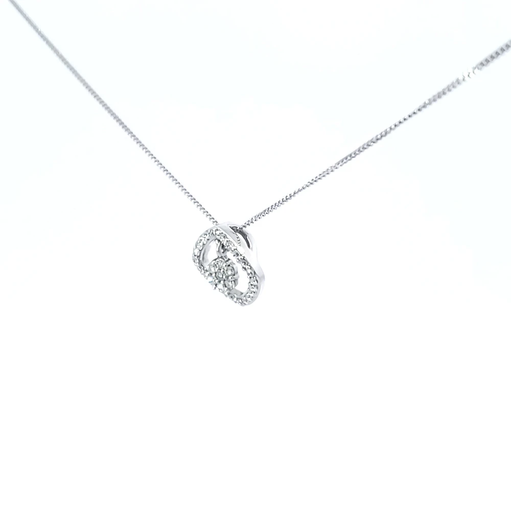 10K Gold cttw Diamond Pendant