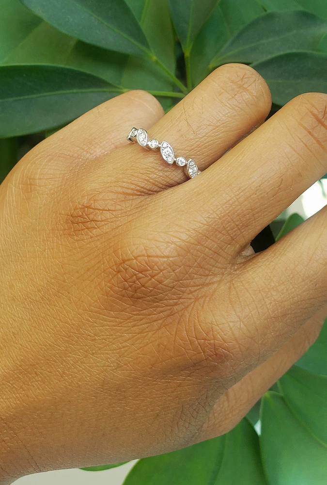 14K White Gold 0.19 cttw Diamond Ring