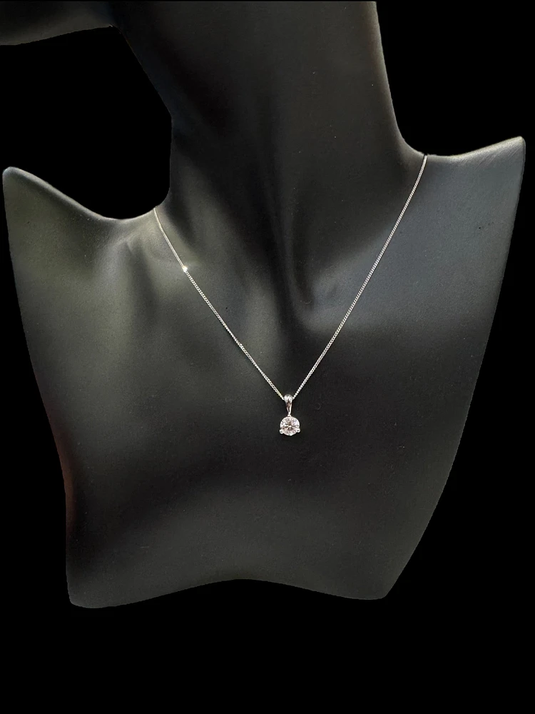 10K Gold 0.70cttw Lab Grown Diamond Necklace