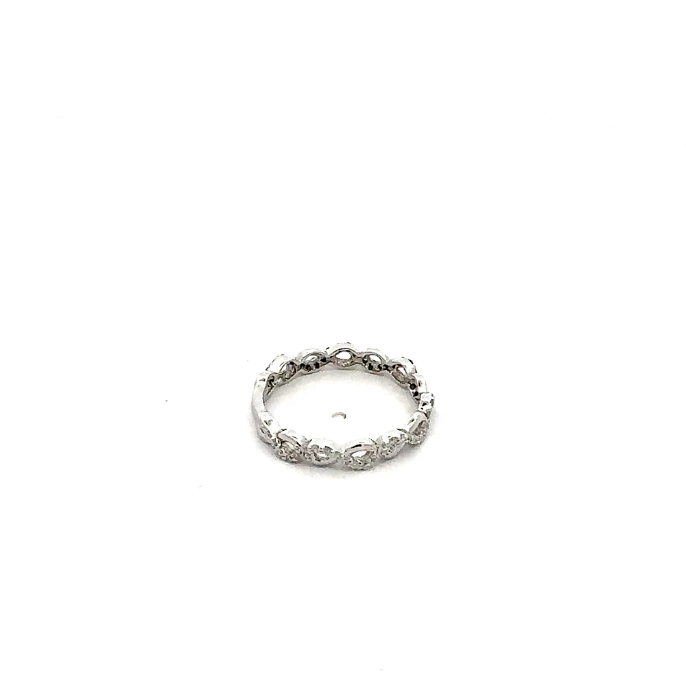 10K White Gold 0.15cttw Diamond Infinity Ring - /