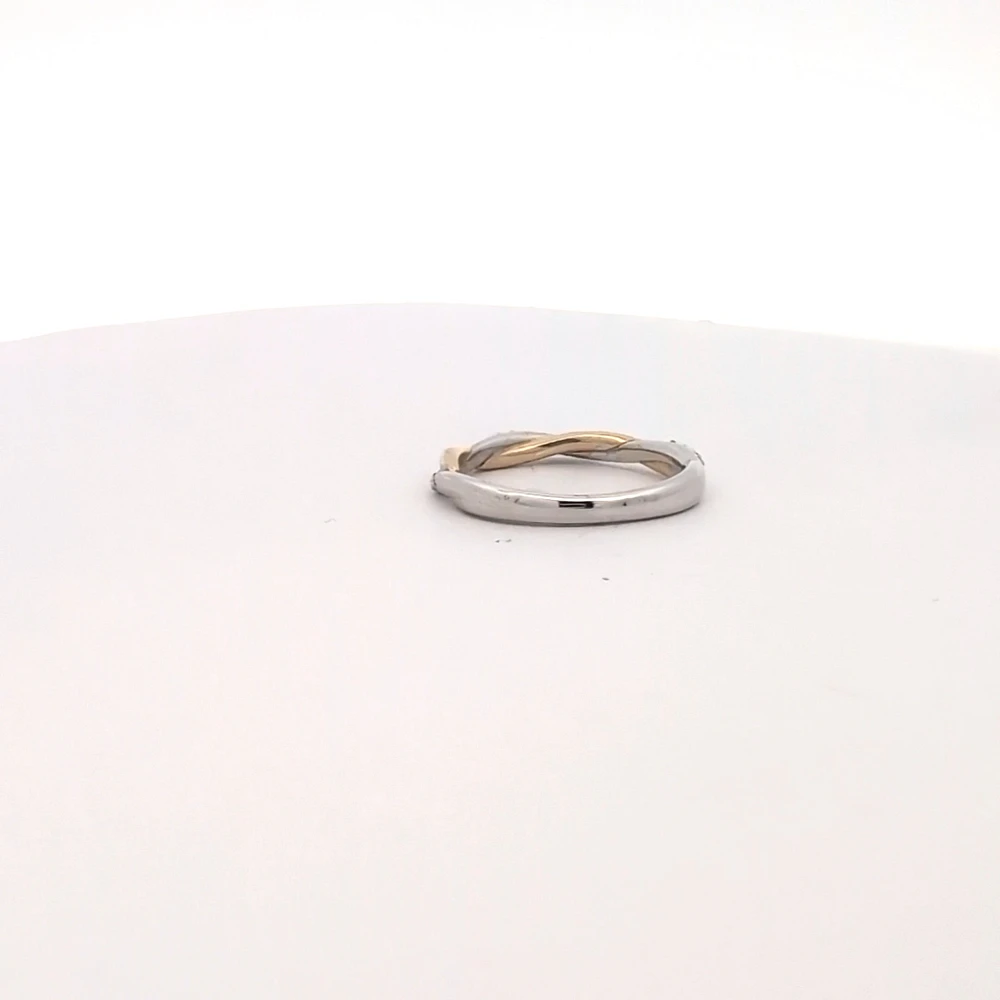 10K White and Yellow Gold 0.08 cttw Diamond Ring