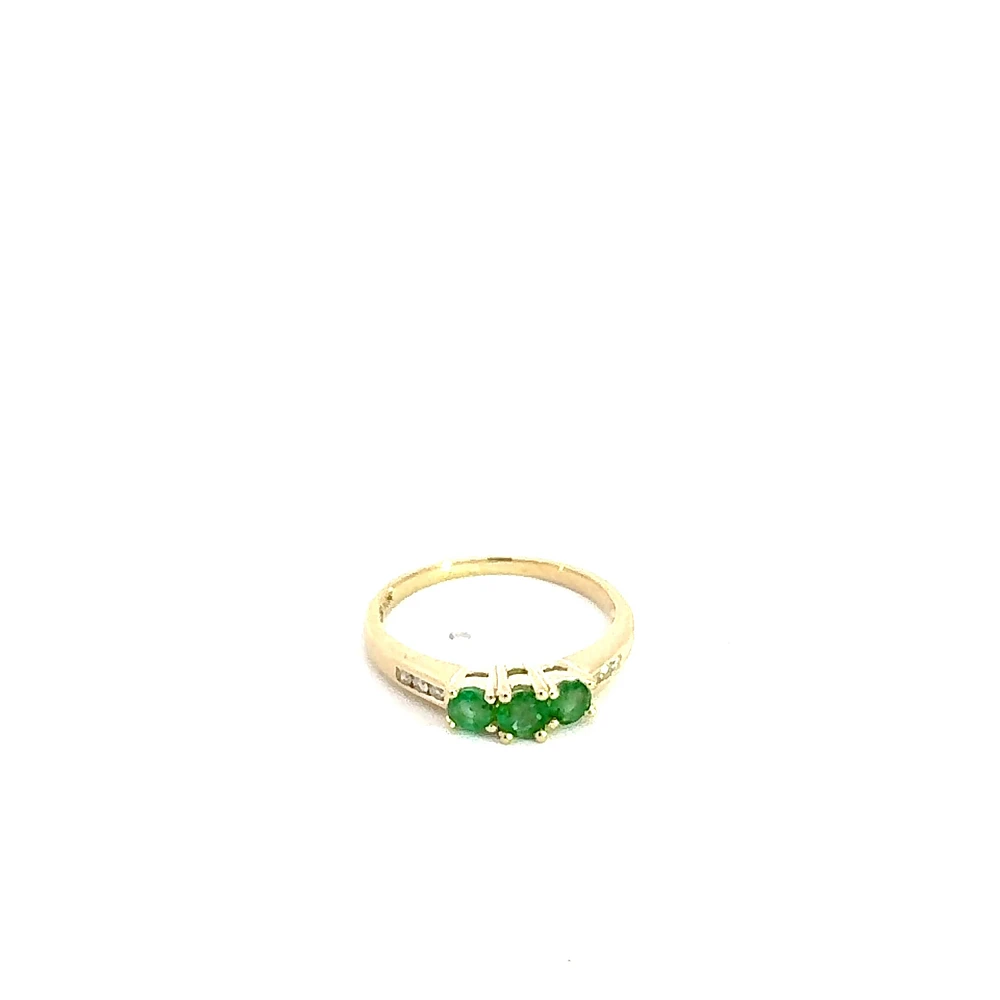 10K Yellow Gold Emerald & Diamond Ring