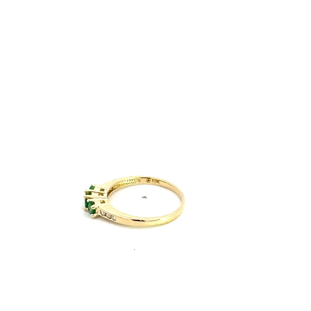 10K Yellow Gold Emerald & Diamond Ring