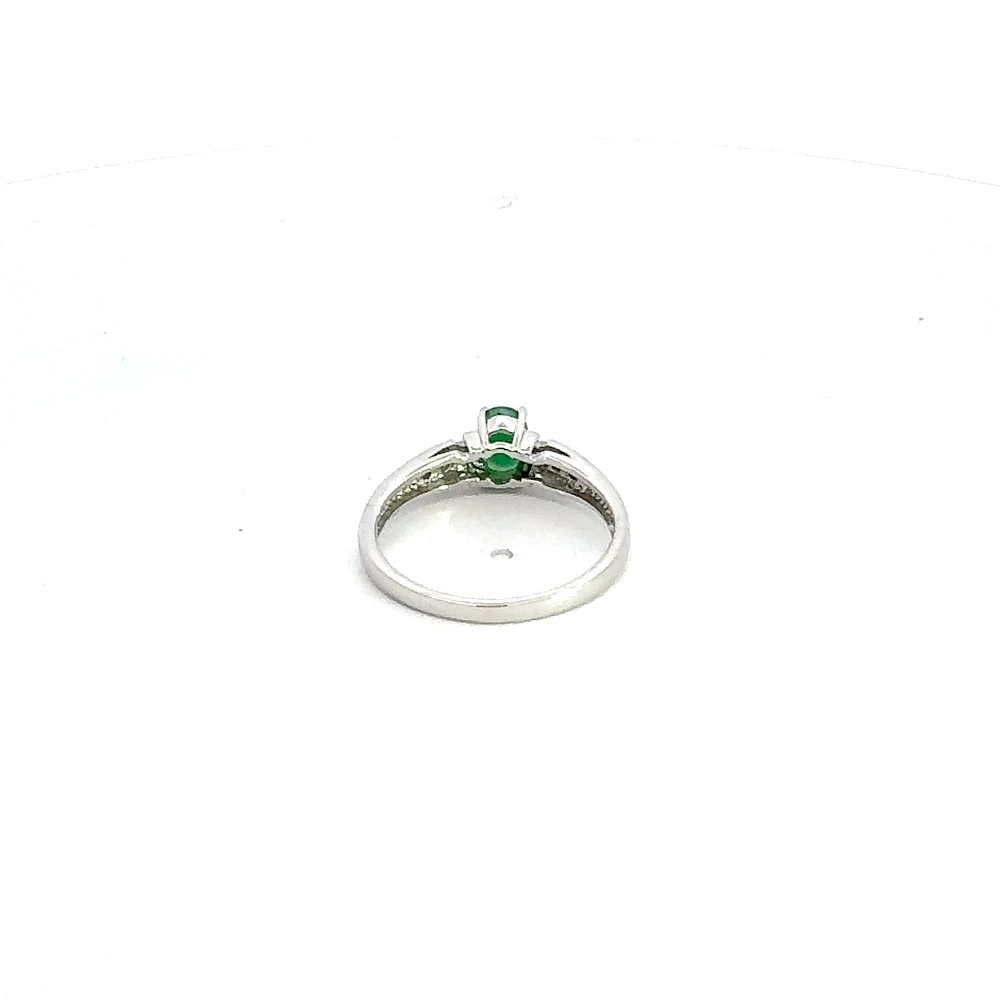 10K White Gold Emerald & Diamond Ring