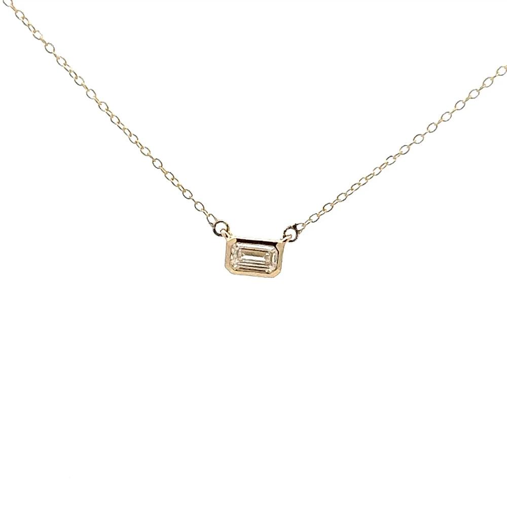 10K Lab Grown Diamond Bezel Set Necklace - Gold / Pear