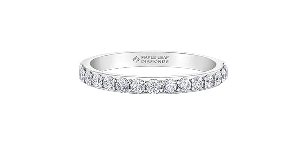 18K White Gold 0.20cttw Canadian Diamond Band - size 6.5
