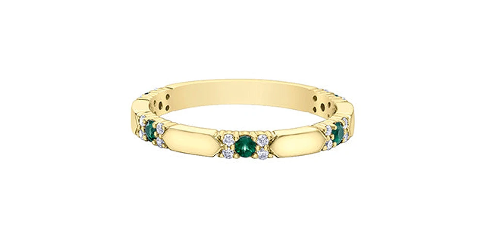 10K Yellow Gold Genuine Emerald & 0.13cttw Diamond Ring / Band, size 6.5