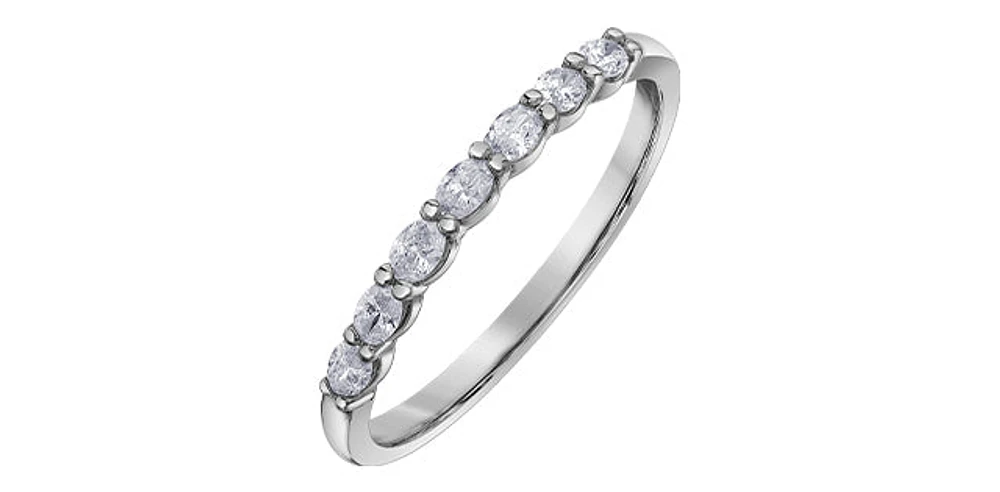 10K White Gold 0.28cttw Oval Diamond Ring - /
