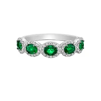 14K Gold Prong-set Emerald ring with Diamond Halo