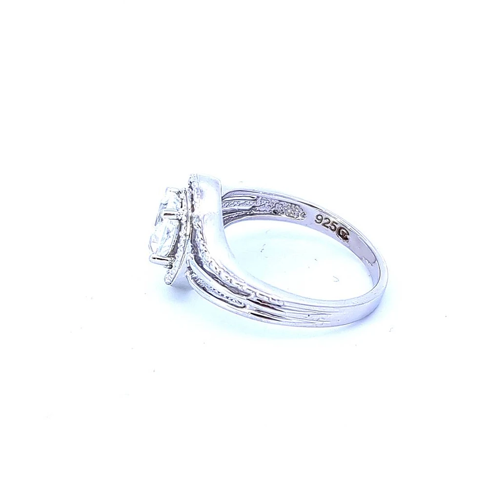 925 Sterling Silver White Topaz & Diamond Ring - 4.5