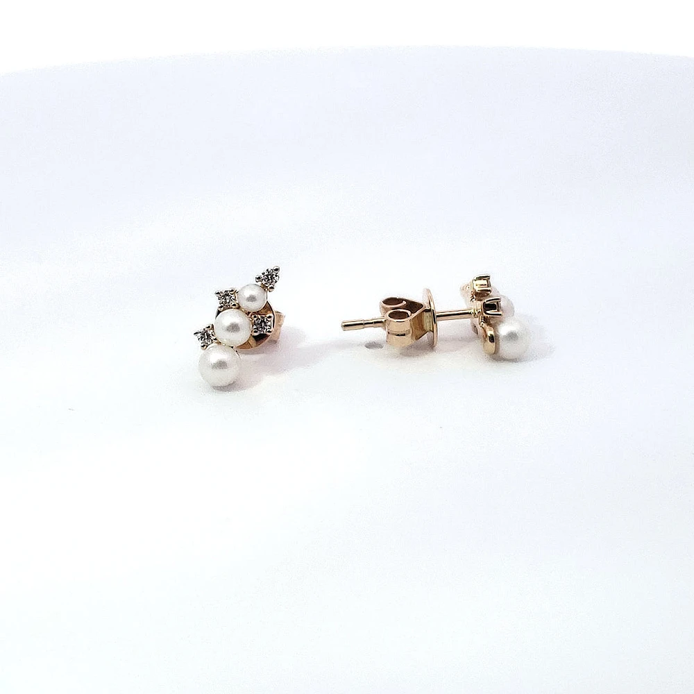 14K Yellow Gold 0.12 cttw Diamond and Pearl Earrings