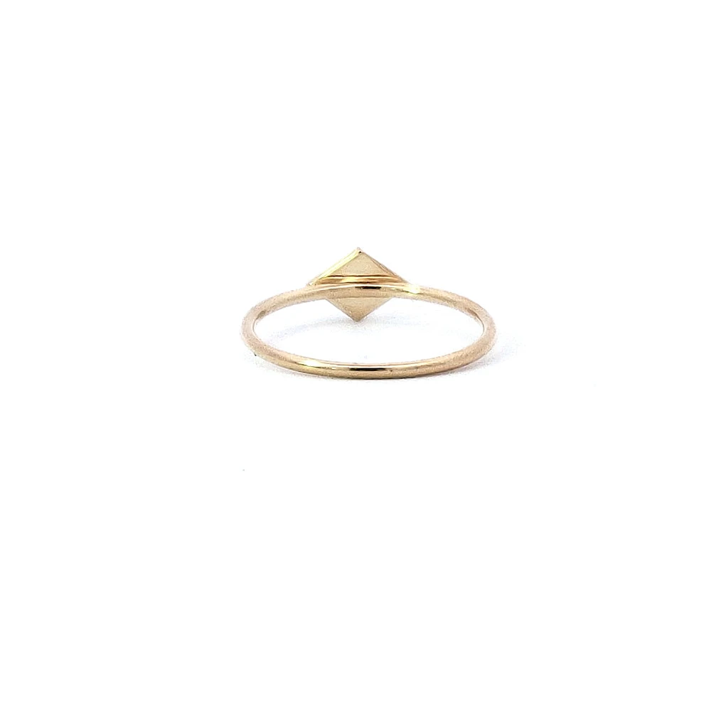 14K Yellow Gold 0.14 cttw Diamond Ring