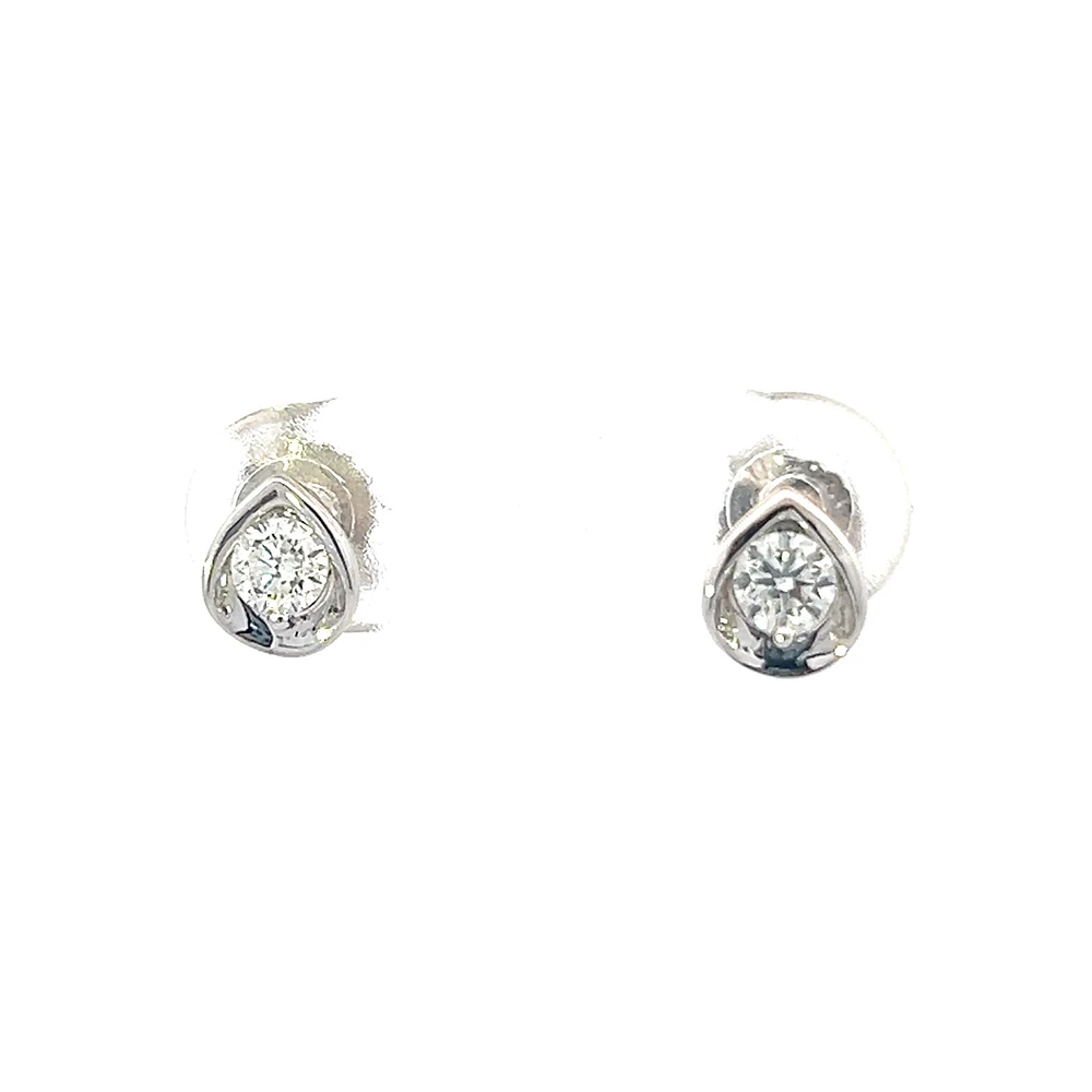 10K White Gold 0.15cttw Round Brilliant Cut Canadian Diamond Earrings